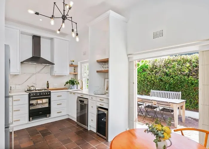 Ty-Bach Cotttage Leafy Newlands Village