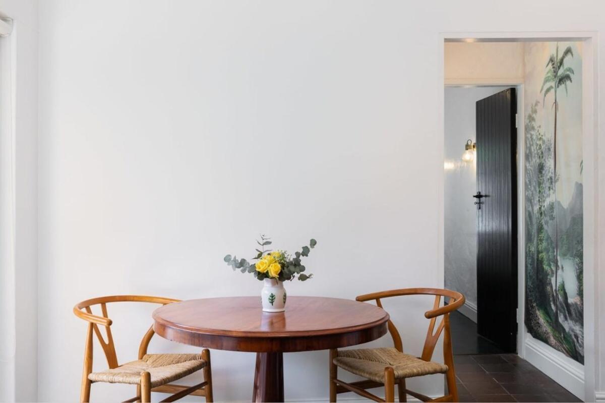 Ty-bach Cotttage Leafy Newlands Village * Cape Town