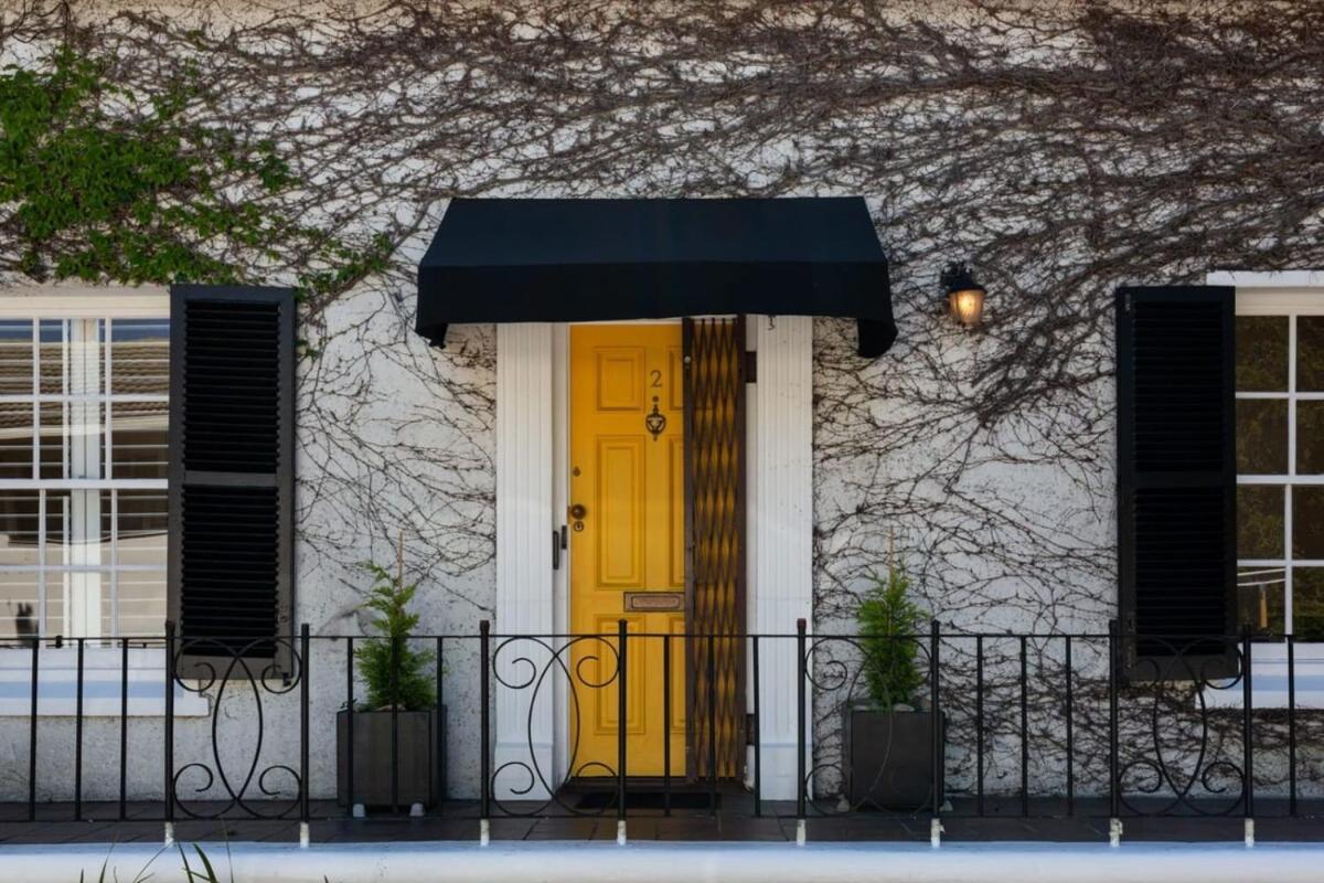 Ty-bach Cotttage Leafy Newlands Village * Cape Town