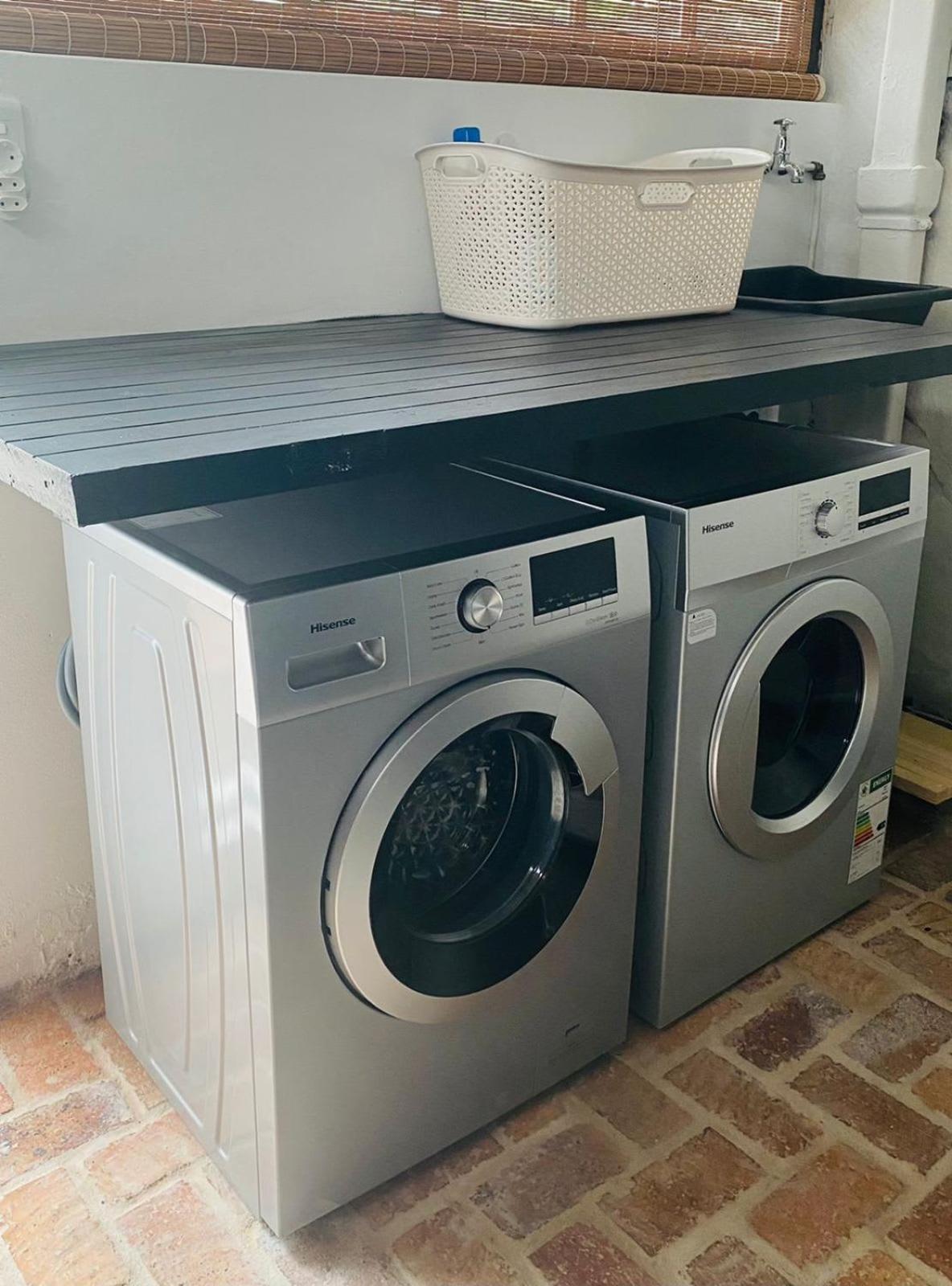Ty-bach Cotttage Leafy Newlands Village Holiday home Cape Town